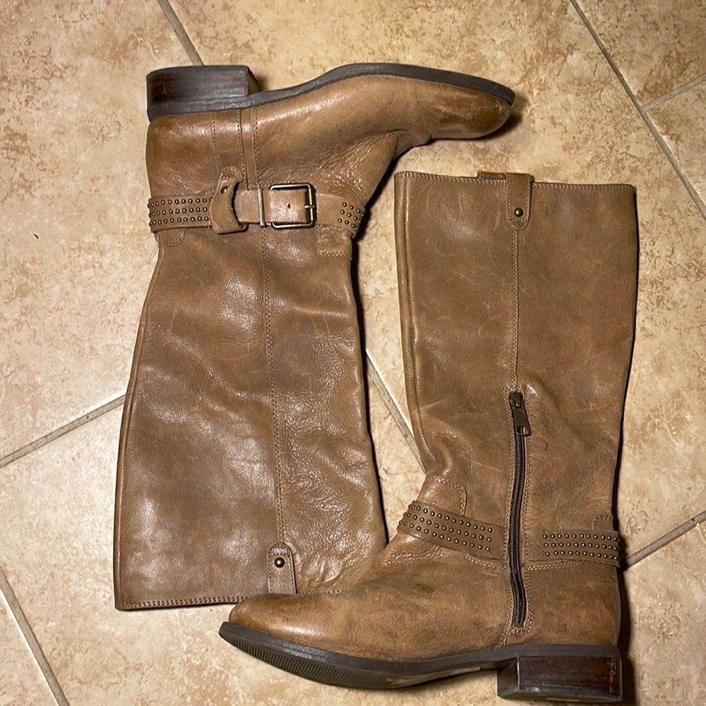 Jessica Simpson Tan leather boot